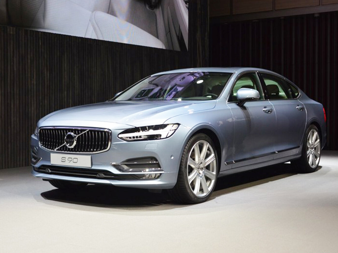 Volvo S90 II (2016–2020) · Long 2.0 AT (254 л.с.)