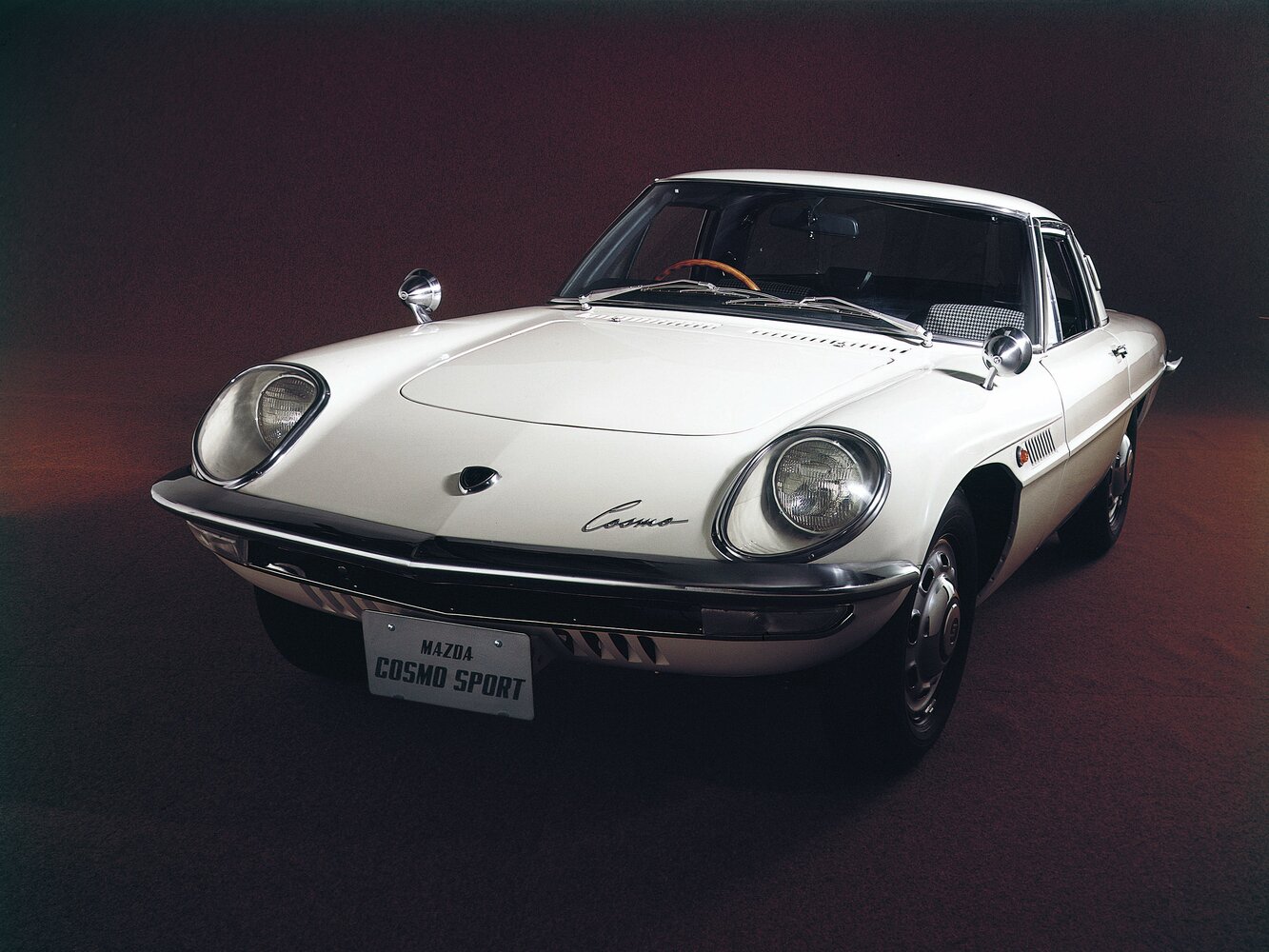Mazda Cosmo L10 (1967–1972) · 1.0 MT (110 л.с.)