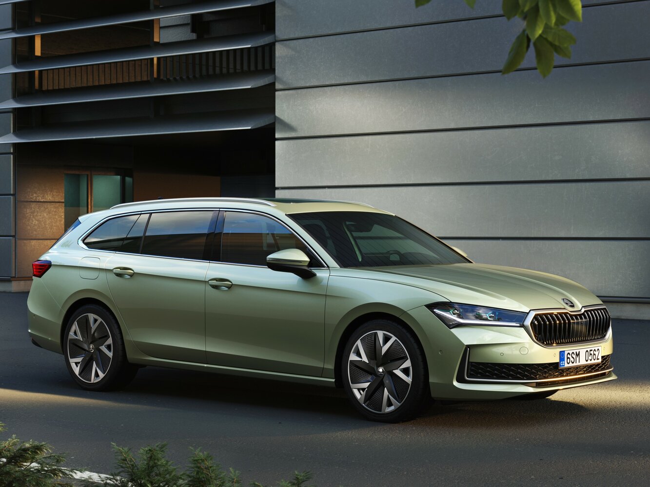 Skoda Superb IV (2023–2026) · 2.0d AMT (193 л.с.) 4WD