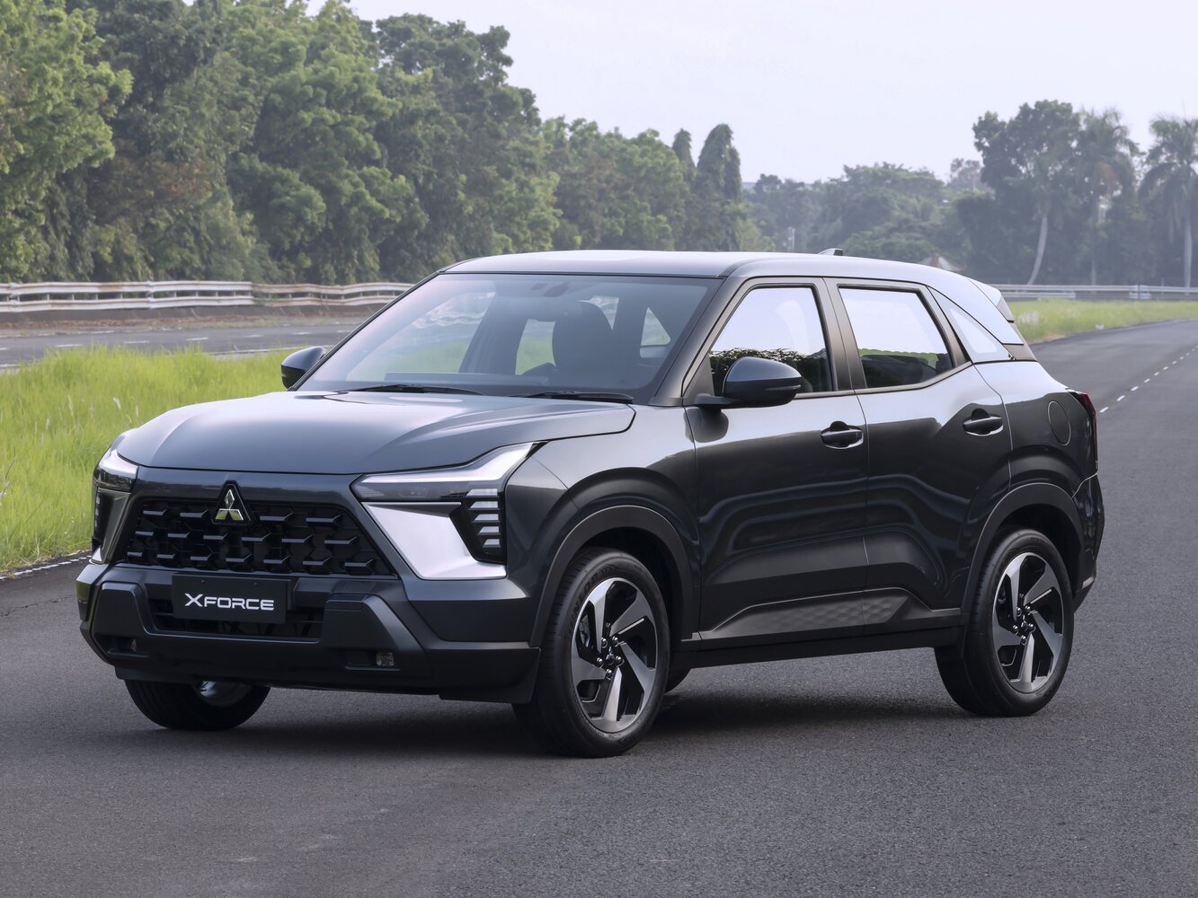 Mitsubishi Xforce (2023–2026) · 1.5 CVT (105 л.с.)