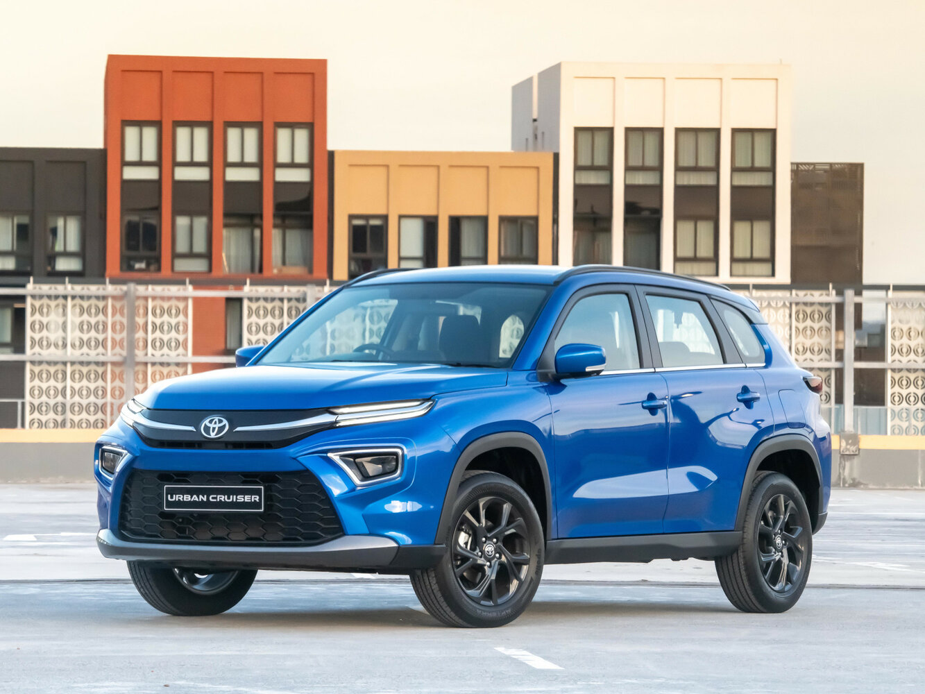 Toyota Urban Cruiser III (2022–2026) · 1.5 MT (103 л.с.) 4WD