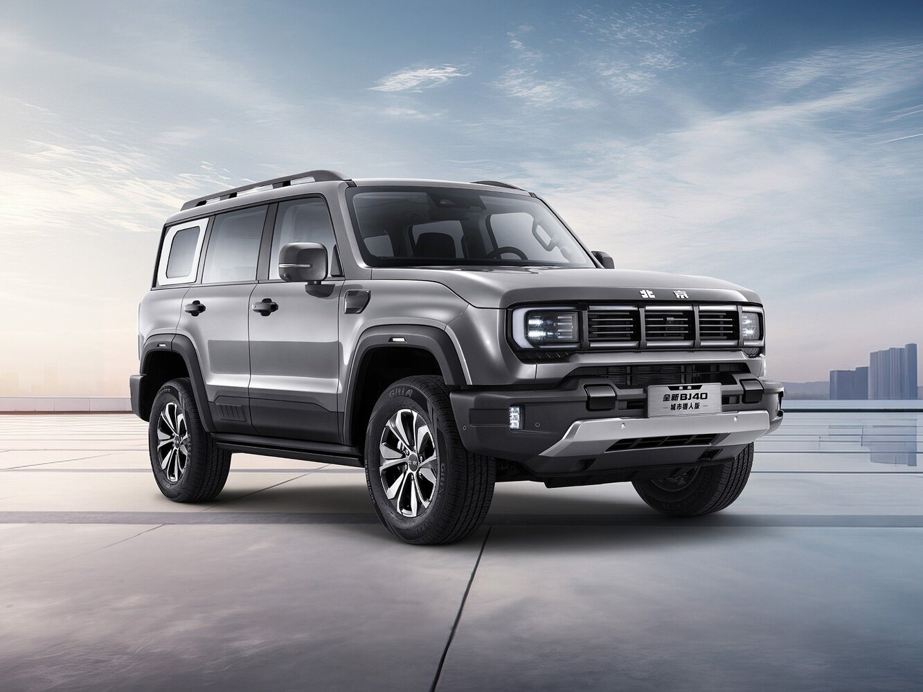BAIC BJ40 II (2023–2026) · 2.0 AT (245 л.с.) 4WD