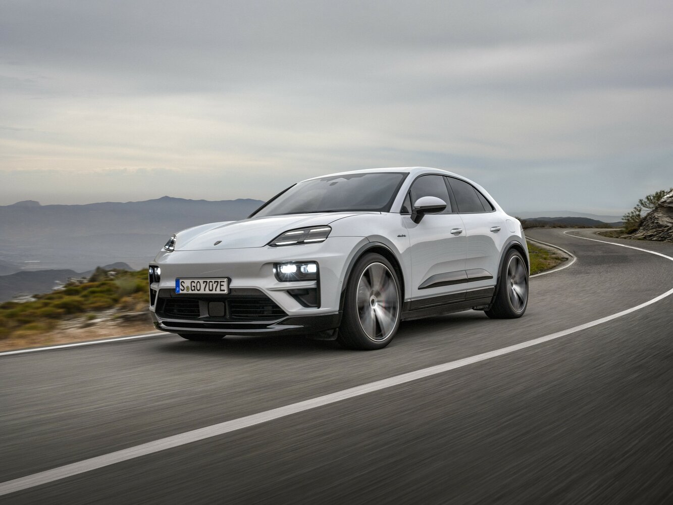 Porsche Macan II (2024–2026) · Electro AT (265.0 кВт)