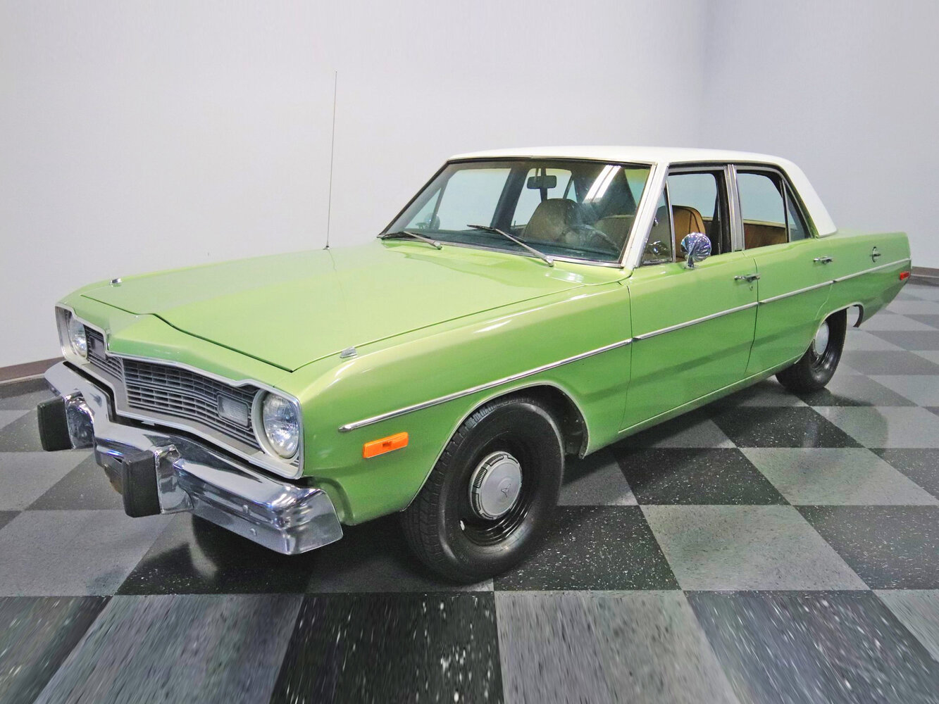 Dodge Dart IV Рестайлинг 2 (1973–1976) · 5.2 MT (150 л.с.)