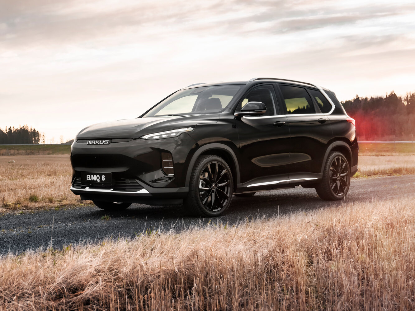 Maxus EUNIQ 6 (2020–2023) · 70 kWh Electro AT (130.0 кВт)