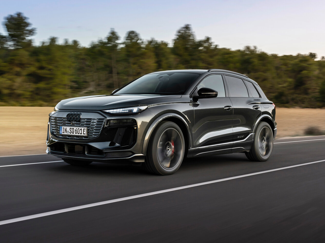 Audi SQ6 e-tron (2024–2026) · Electro AT (360.0 кВт) 4WD