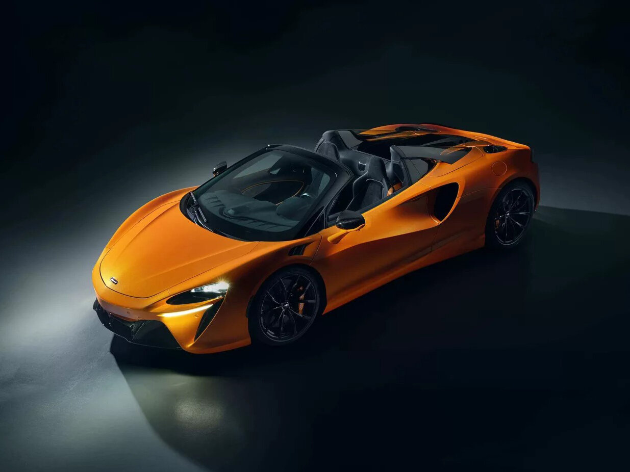 McLaren Artura (2021–2026) · 3.0hyb AMT (700 л.с.)