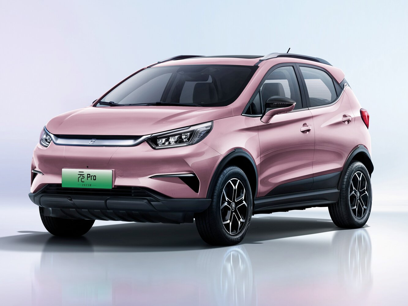 BYD Yuan I Рестайлинг 2 (Pro) (2021–2023) · Pro (47 kWh) Electro AT (70.0 кВт)