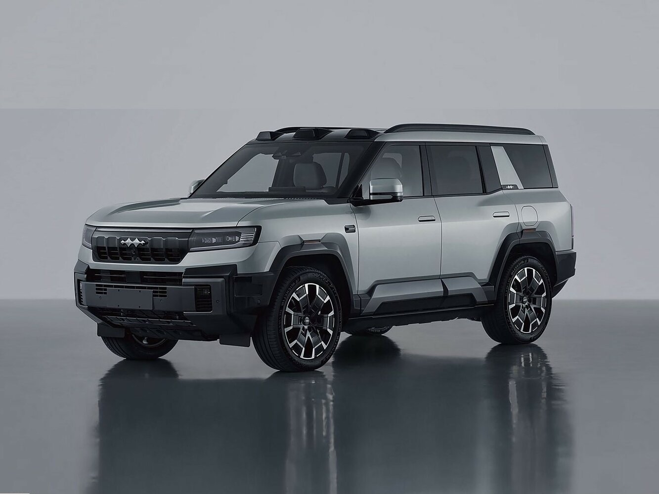 BYD FangChengBao Leopard 8 (2024–2026) · 2.0hyb CVT (748 л.с.) 4WD