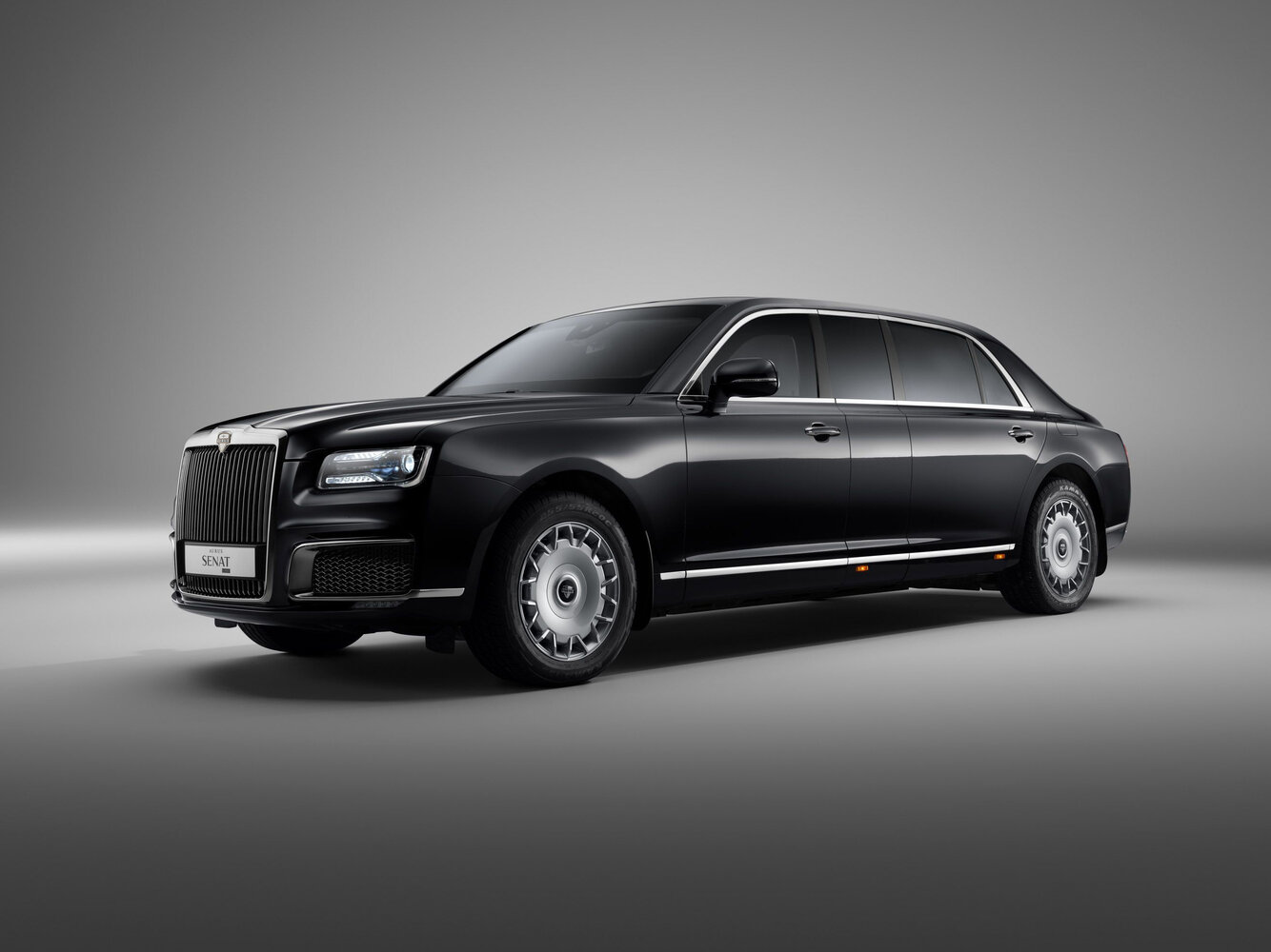 Long 4.4hyb AT (598 л.с.) 4WD
