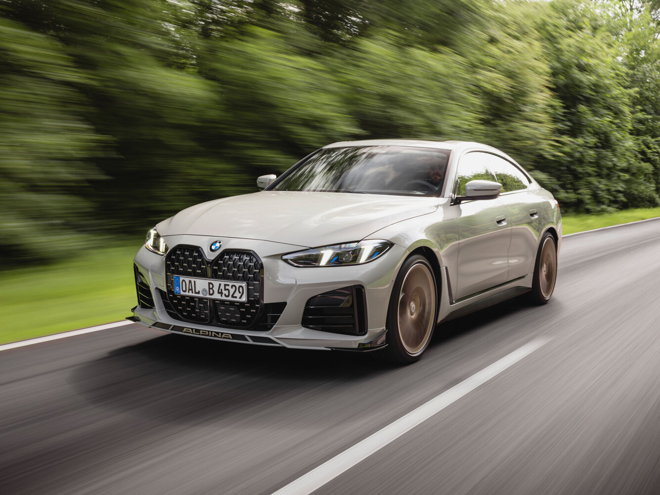 Alpina B4 G26 Рестайлинг (2024–2026) · GT 3.0 AT (529 л.с.) 4WD