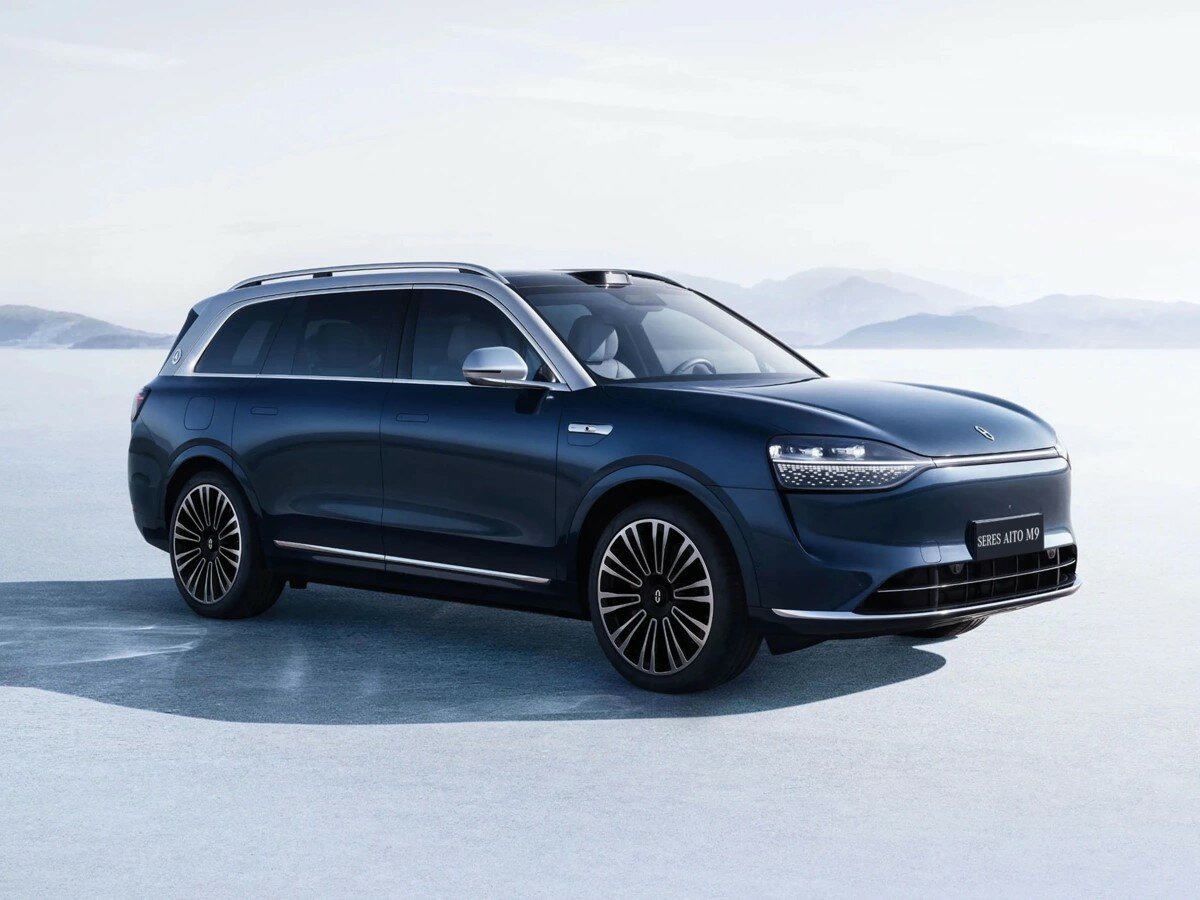Seres M9 (2024–2026) · 1.5hyb AT (496 л.с.) 4WD