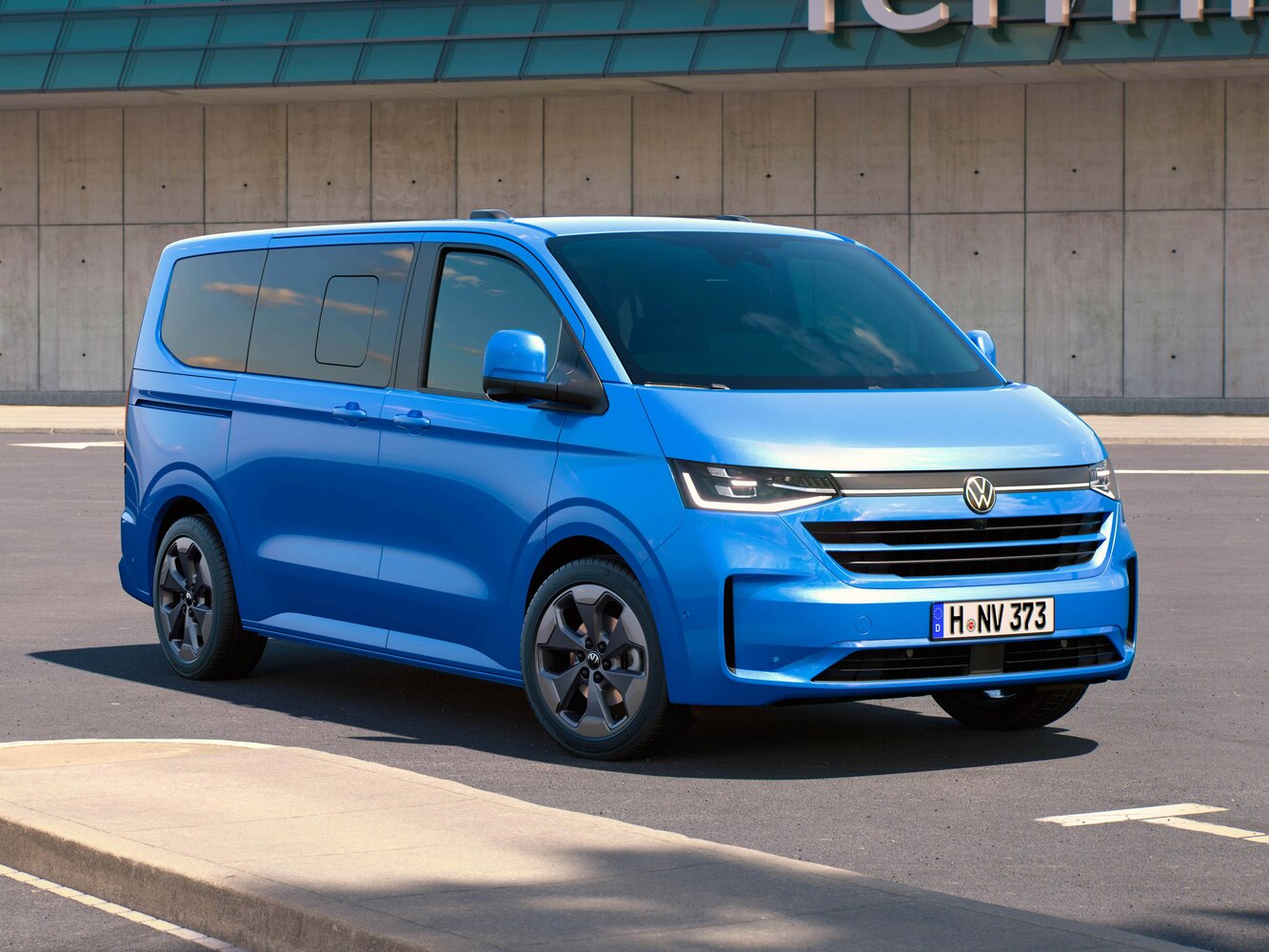 Volkswagen Caravelle T7 (2024–2026) · Electro AT (160.0 кВт)