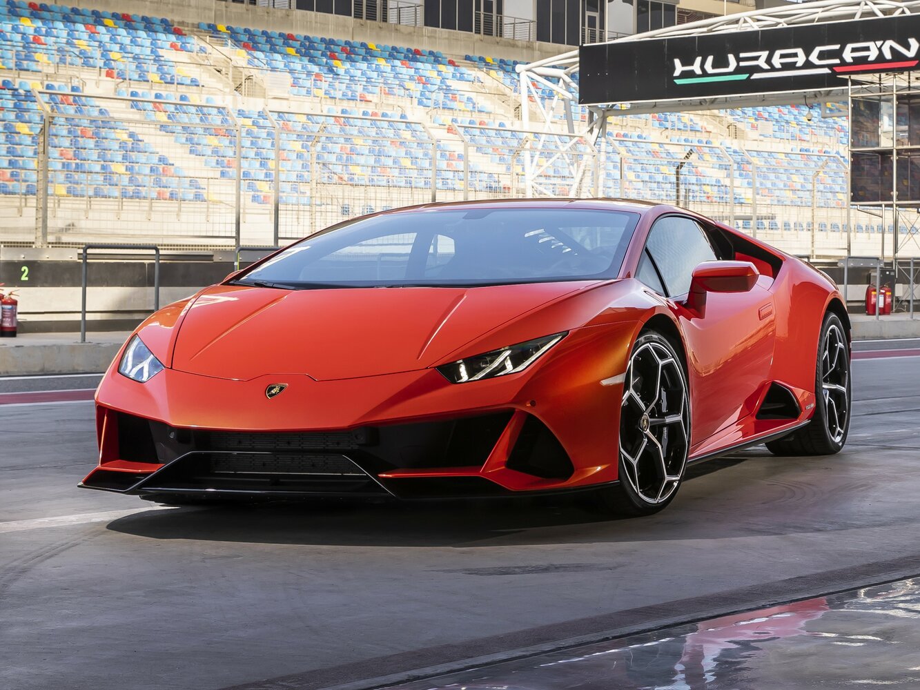 Lamborghini Huracán I Рестайлинг (2019–2024) · 5.2 AMT (640 л.с.) 4WD