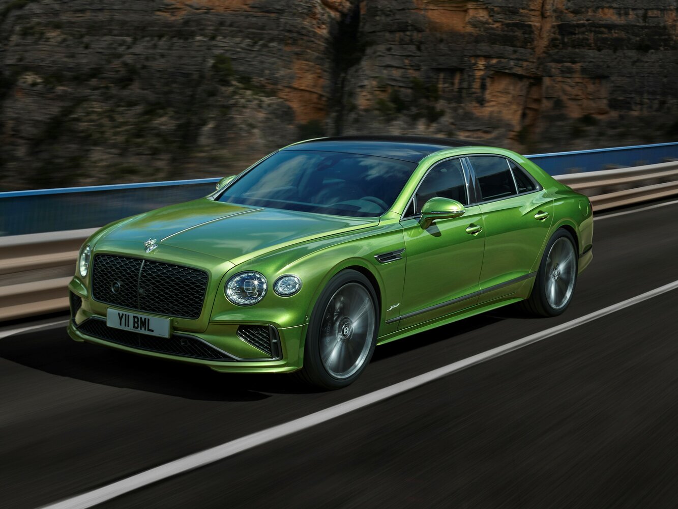 Bentley Flying Spur IV (2024–2026) · 4.0hyb AMT (782 л.с.) 4WD