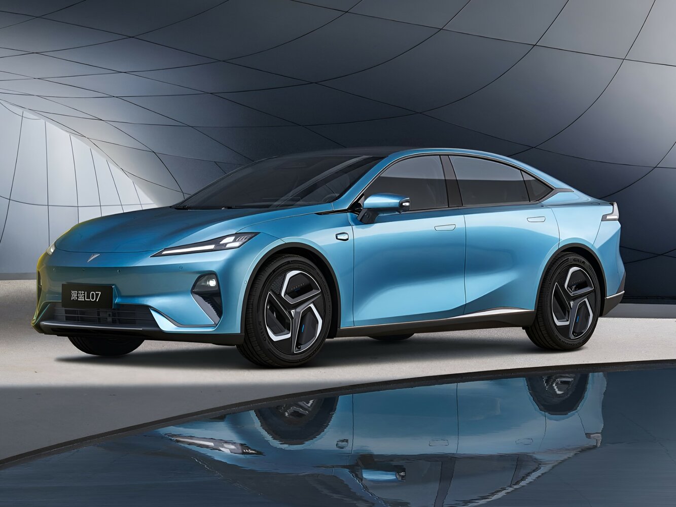 Changan Deepal L07 (2024–2026) · 28.39 kWh 1.5hyb AT (218 л.с.)