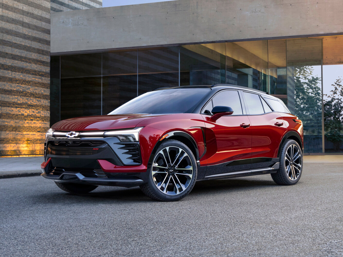Chevrolet Blazer EV (2023–2026) · Electro AT (250.0 кВт)