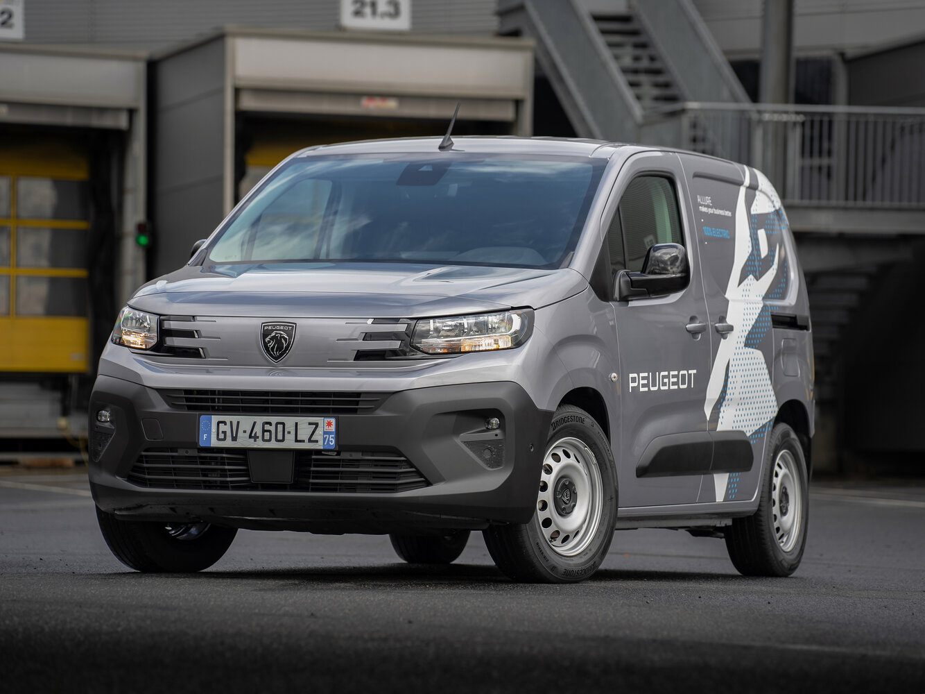 Peugeot Partner III Рестайлинг (2024–2026) · L2 Electro AT (100.0 кВт)