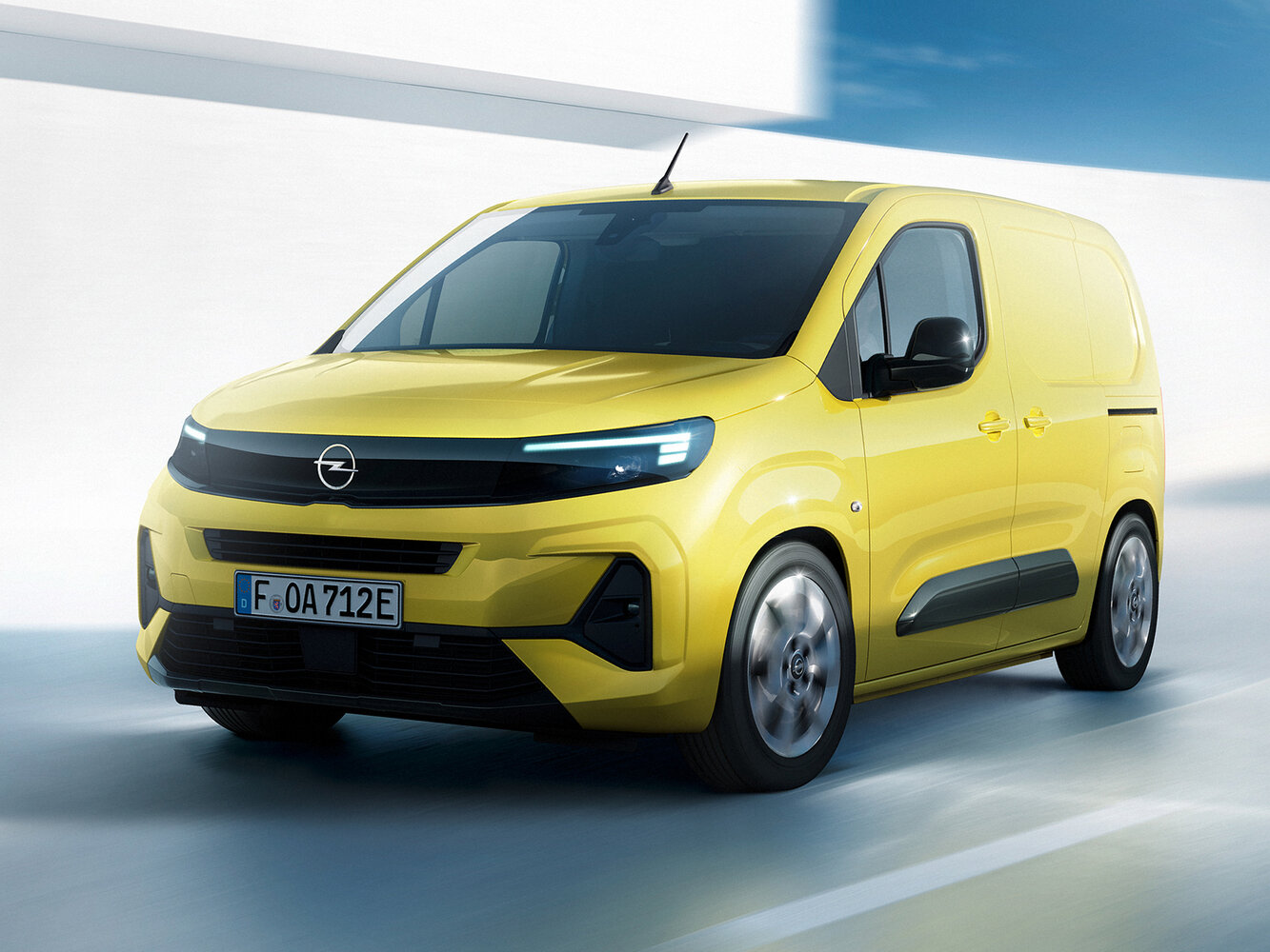 Opel Combo E Рестайлинг (2024–2026) · Electro AT (100.0 кВт)