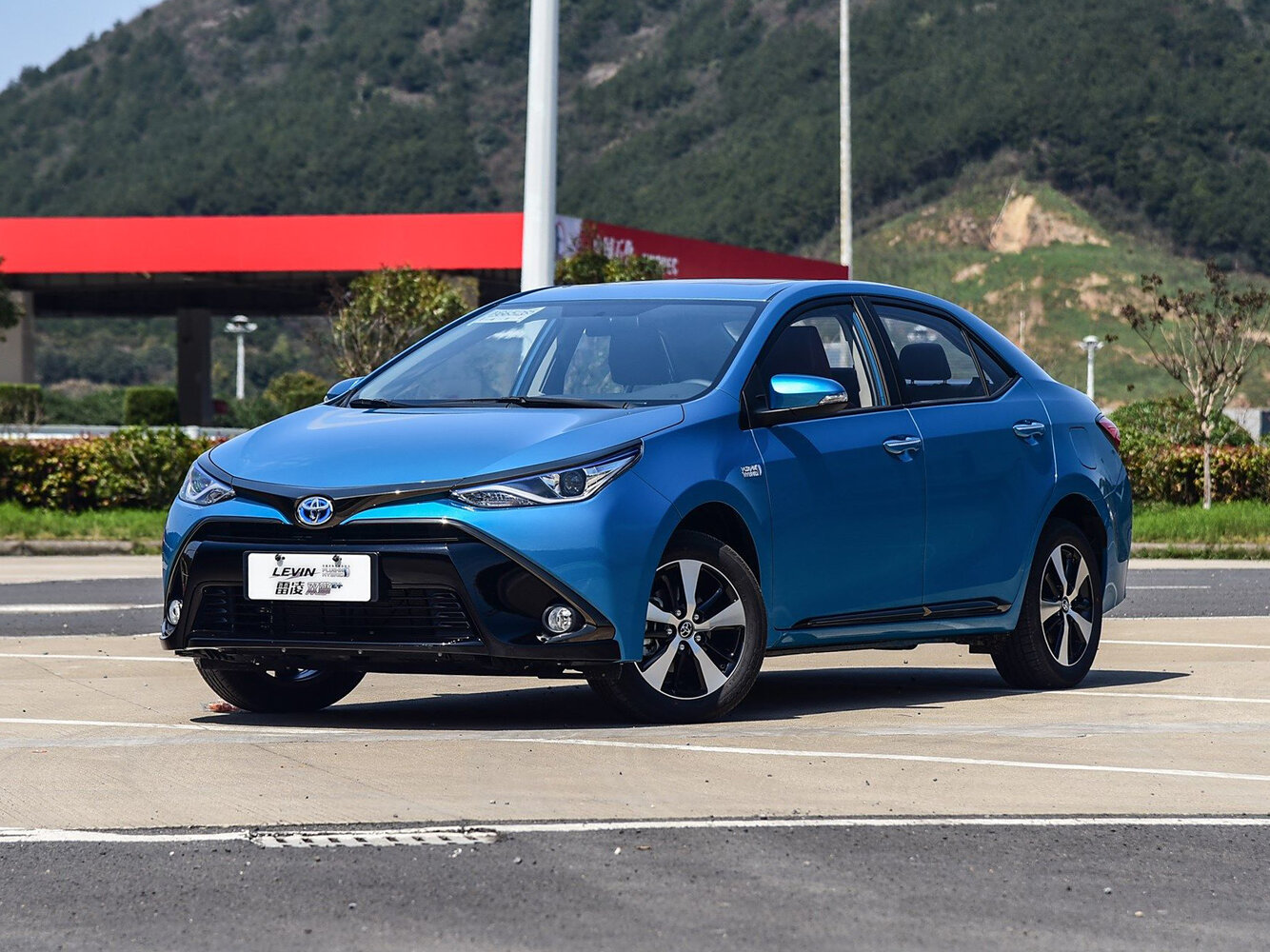 1.8hyb CVT (122 л.с.)