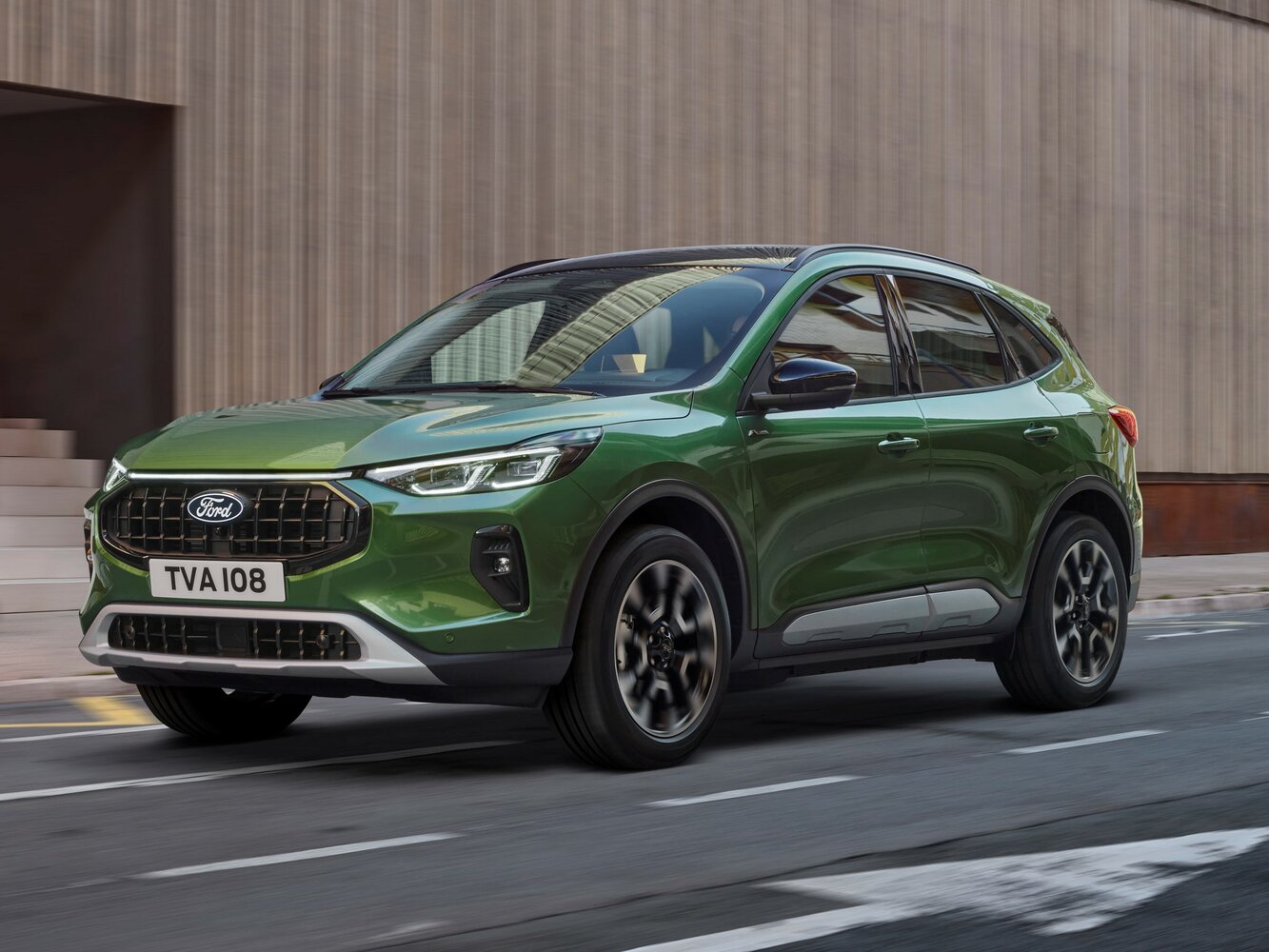 Ford Kuga III Рестайлинг (2024–2026) · 1.5 MT (150 л.с.)