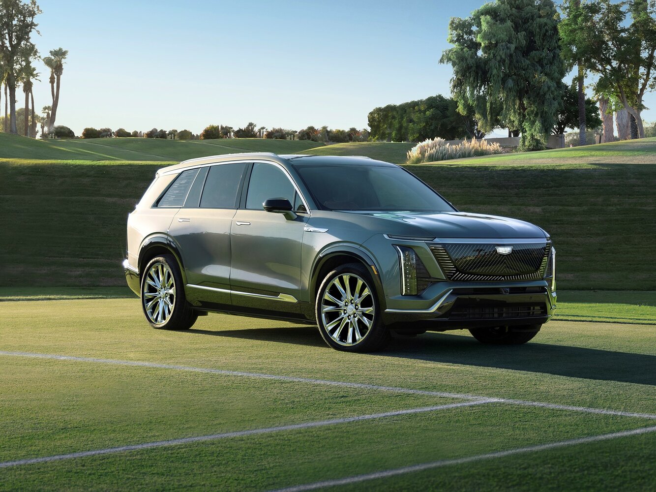 Cadillac Vistiq (2025–2026) · Electro AT (457.0 кВт) 4WD