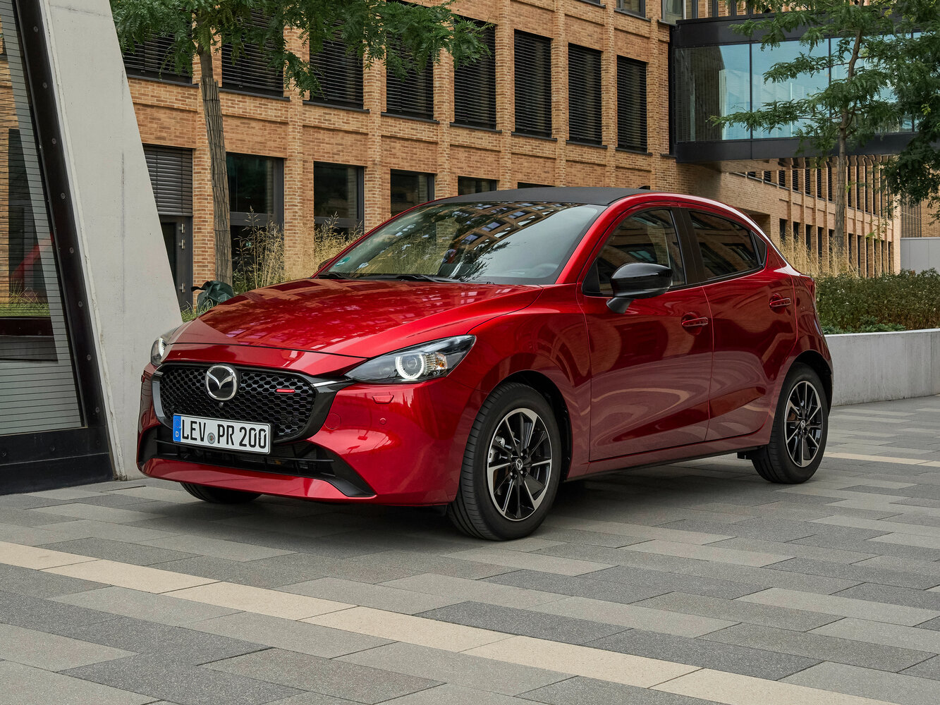 Mazda 2 III (DJ) Рестайлинг 2 (2023–2026) · 1.5d AT (105 л.с.)