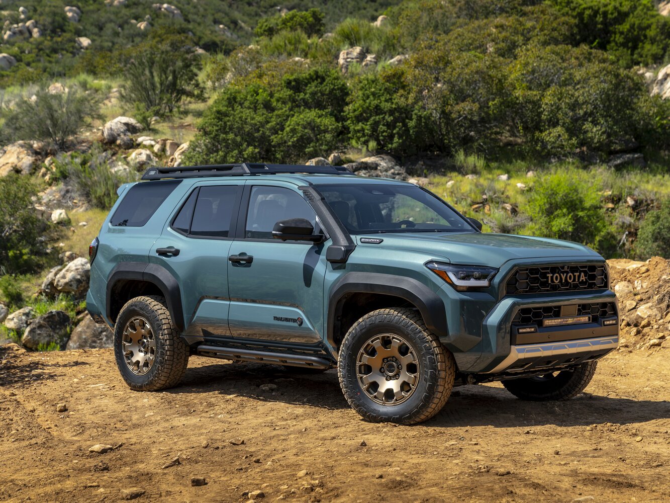 Toyota 4Runner VI (2024–2026) · 2.4hyb AT (326 л.с.) 4WD