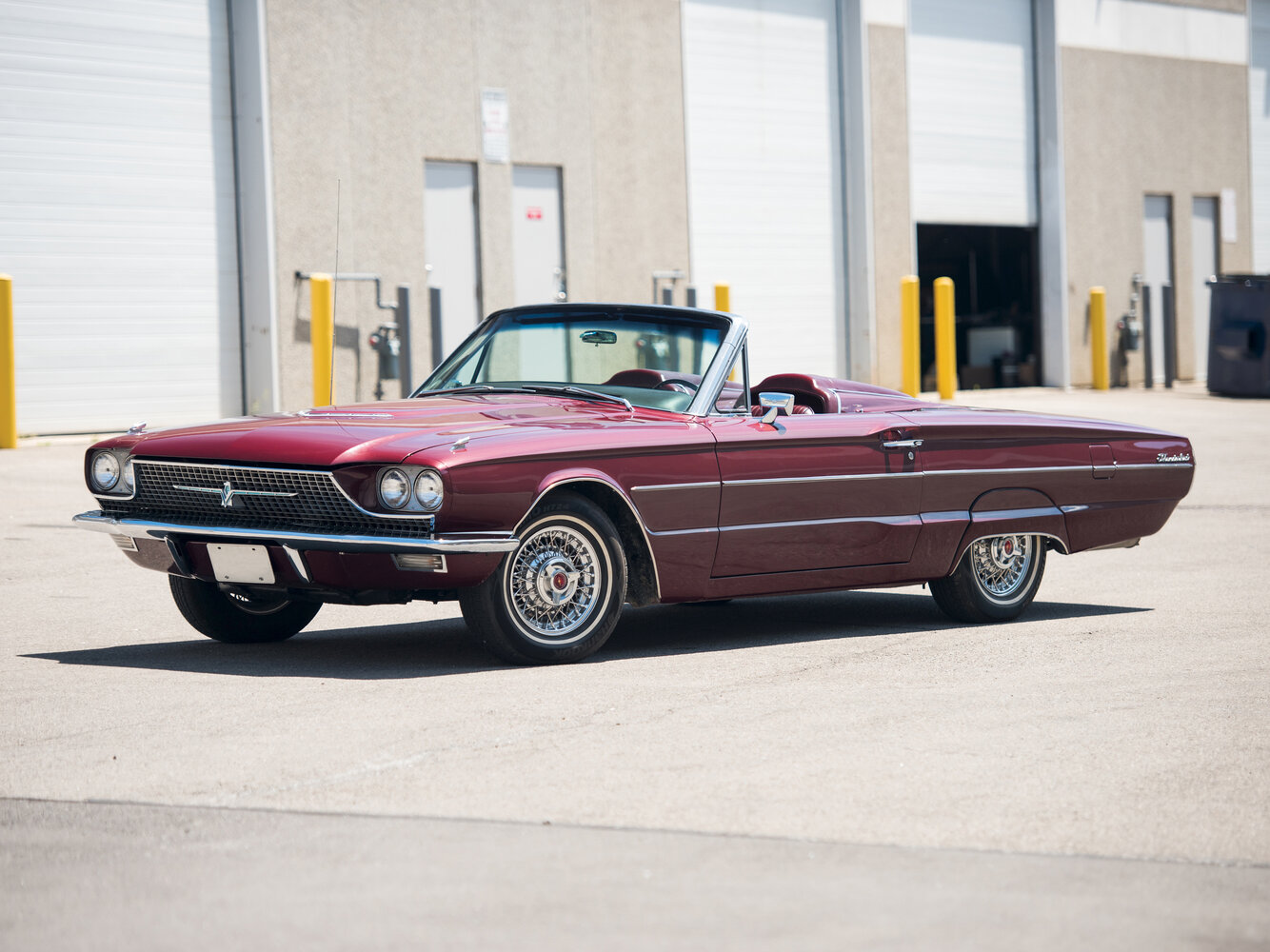 Ford Thunderbird IV Рестайлинг (1965–1966) · 6.4 AT (315 л.с.)