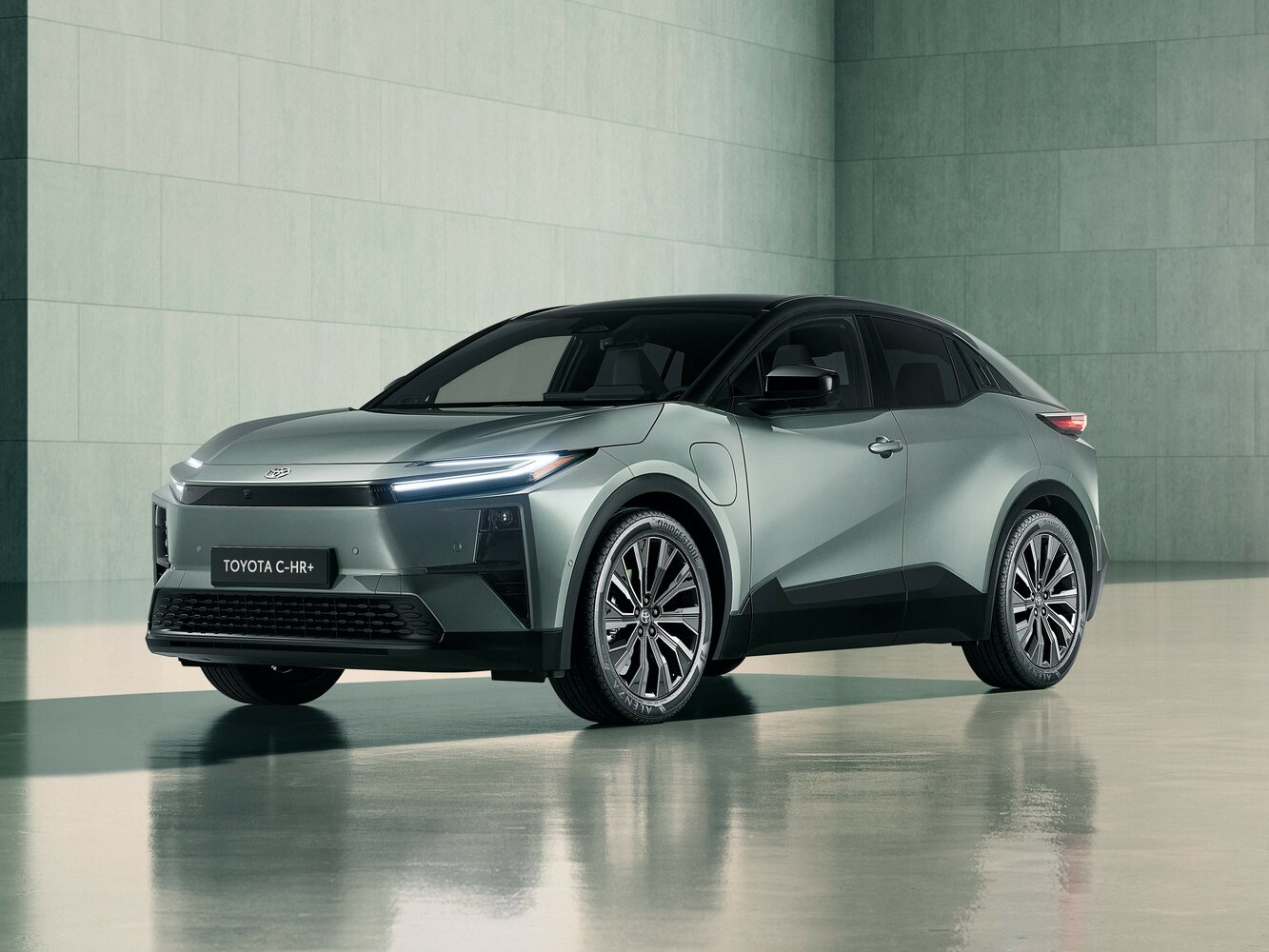 Toyota C-HR+ (2025–2026) · Electro AT (123.0 кВт)