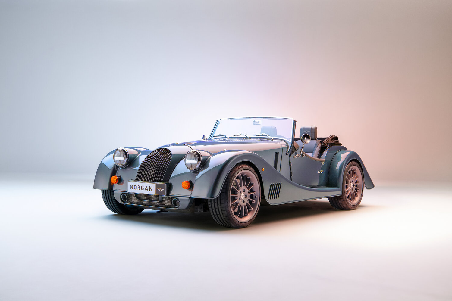 Morgan Plus Six (2019–2025) · 3.0 AT (340 л.с.)