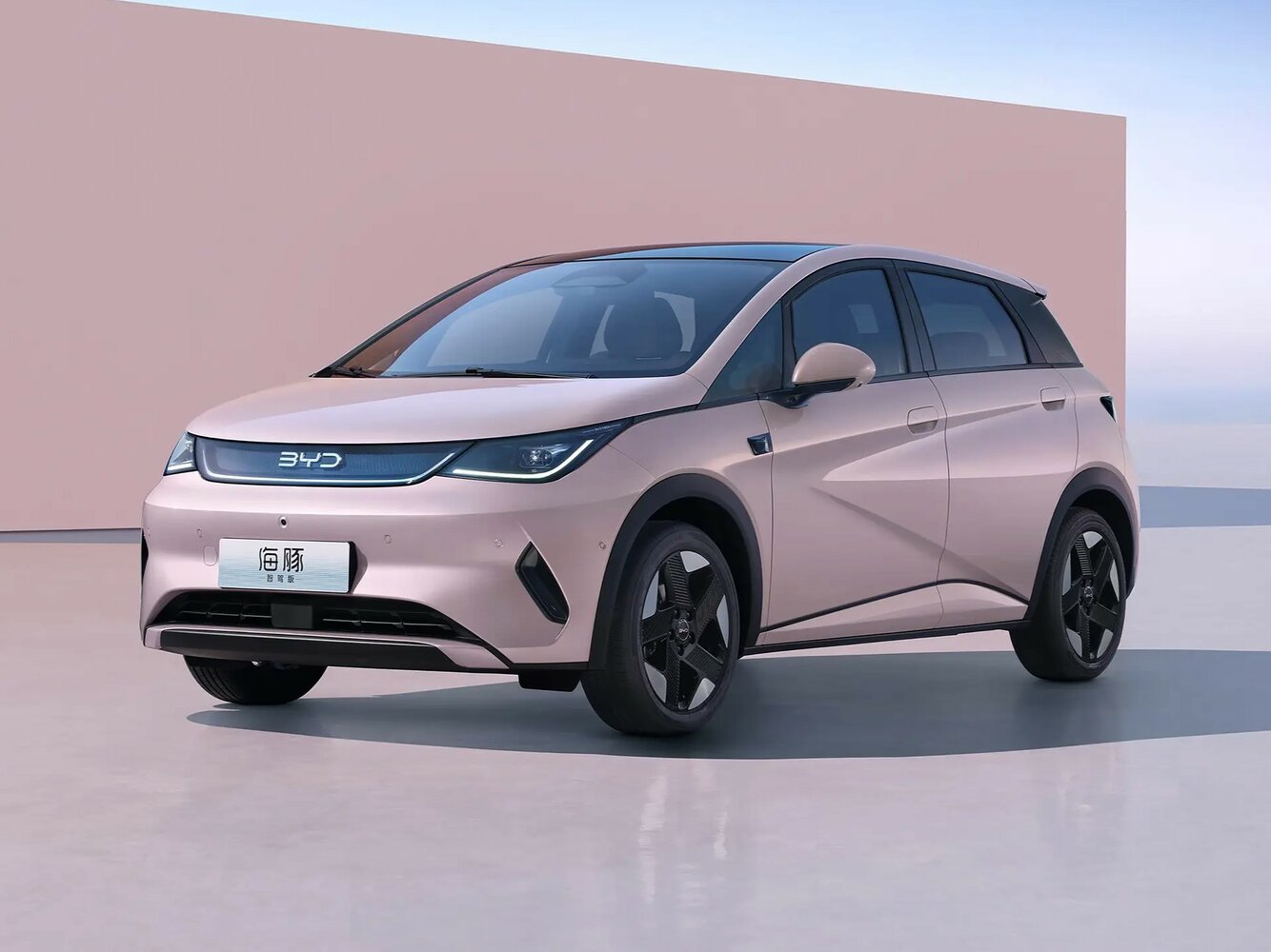 BYD Dolphin I Рестайлинг (2025–2026) · 60.48 kWh Electro AT (150.0 кВт)