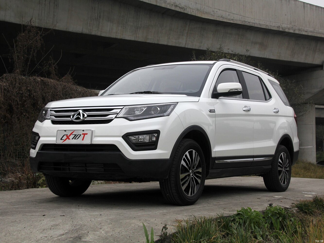 Changan Oshan CX70 (2016–2019) · 1.6 MT (117 л.с.)