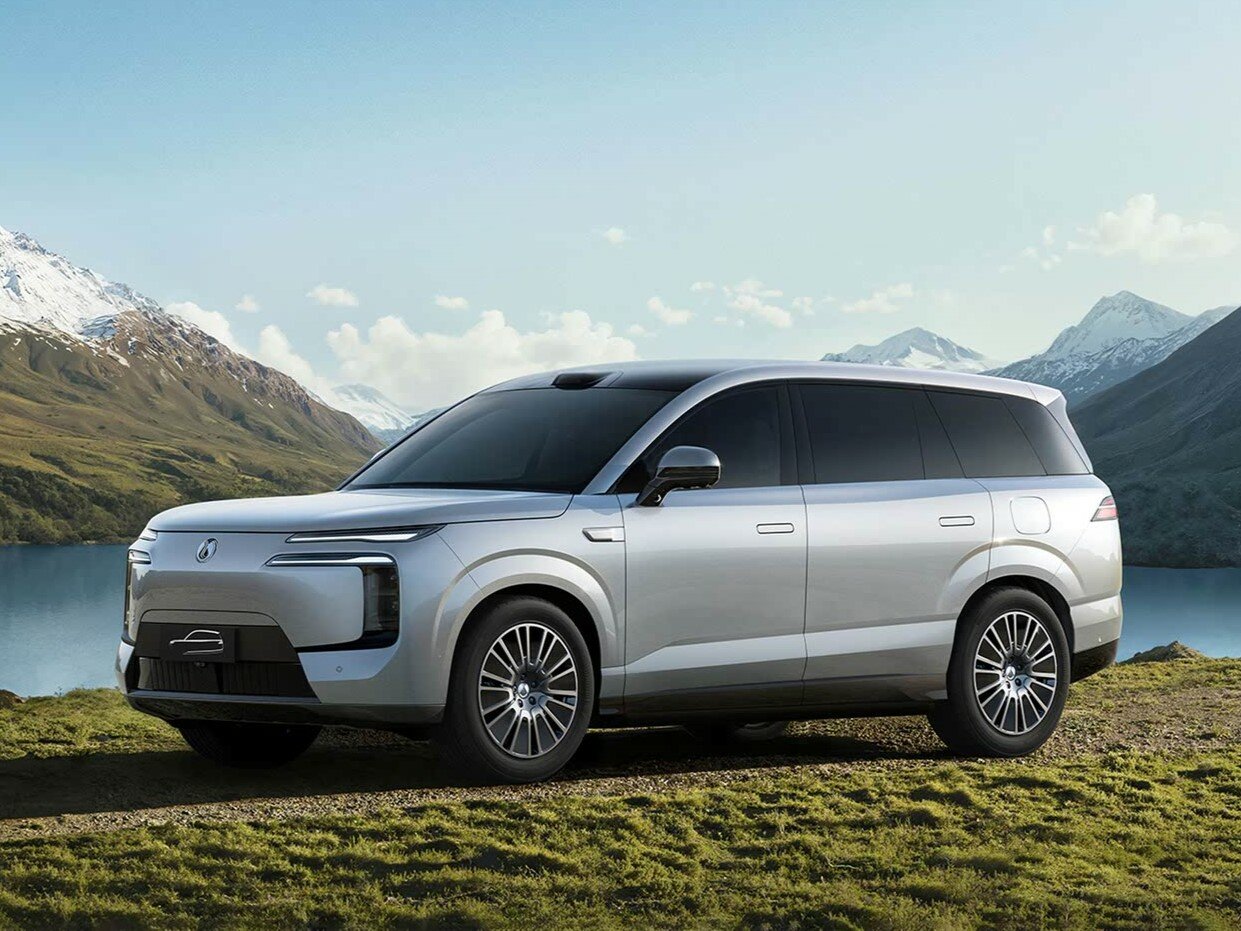 Denza N8L (2025–2026) · 2.0hyb CVT (762 л.с.) 4WD