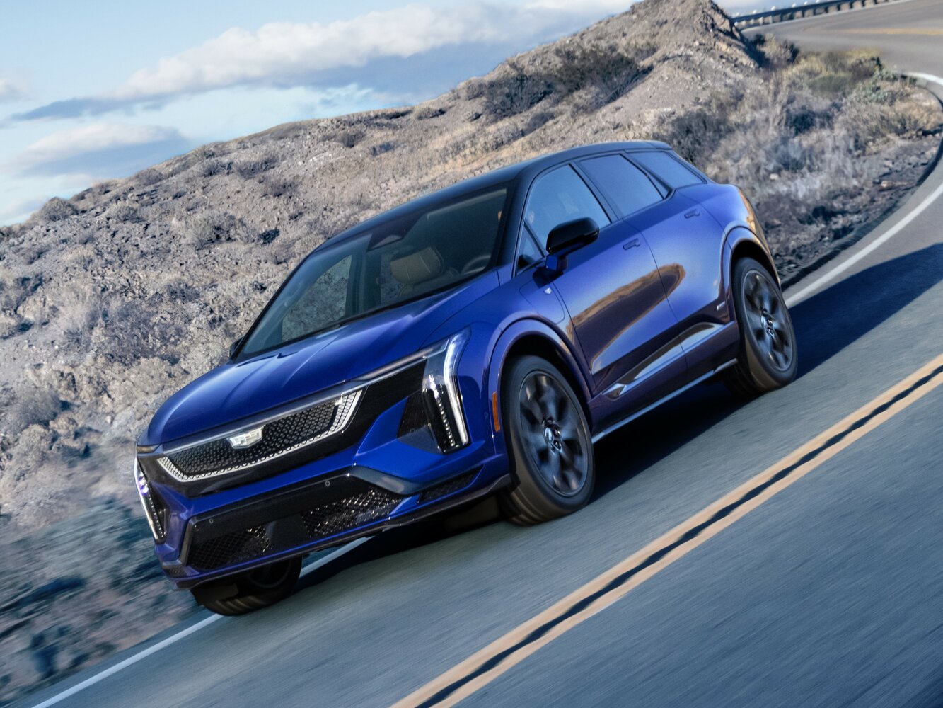 Cadillac Optiq-V (2025–2026) · Electro AT (387.0 кВт) 4WD