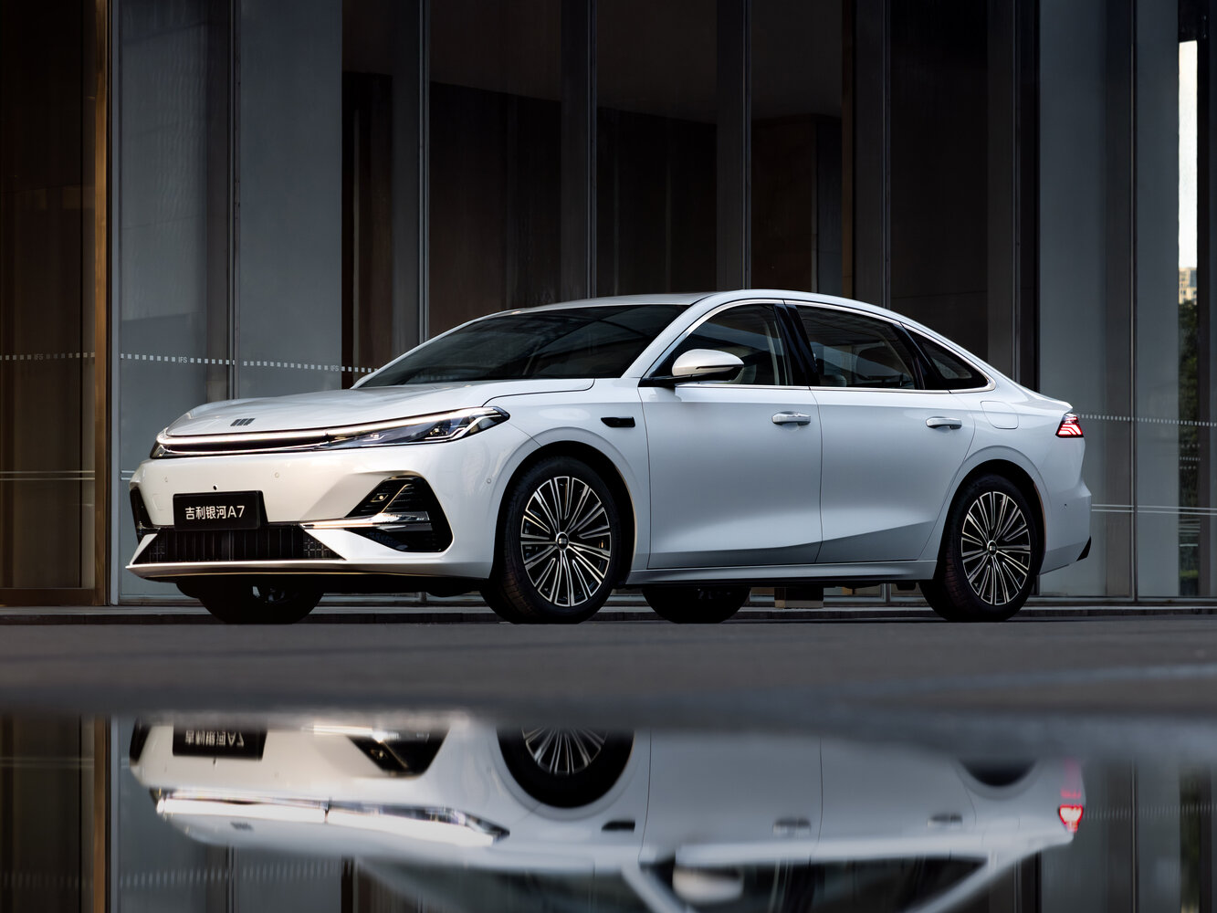 Geely Galaxy A7 (2025–2026) · 150 km 1.5hyb AT (238 л.с.)