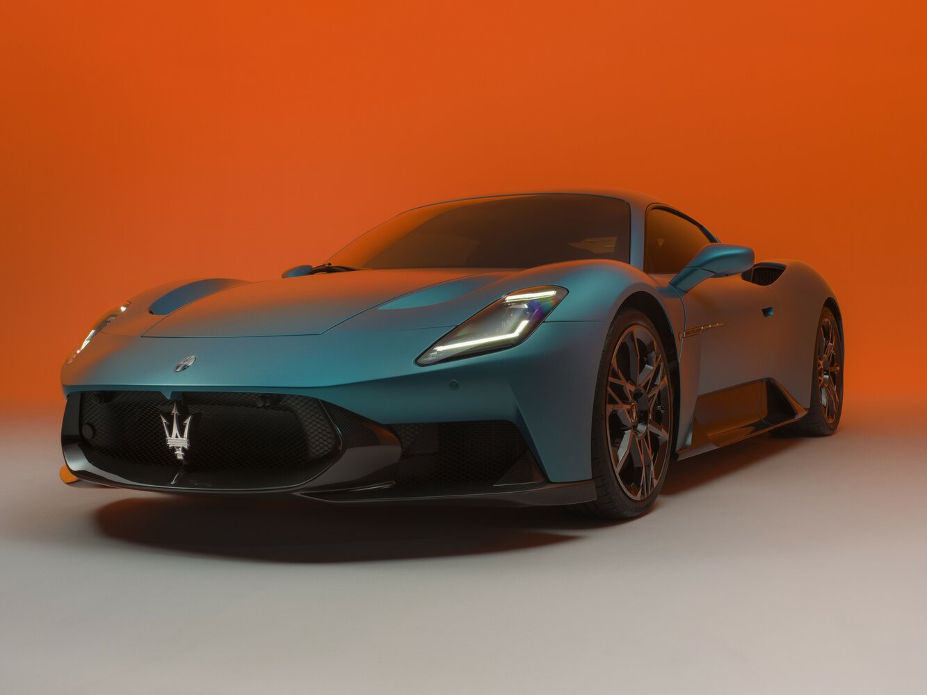 Maserati MCPura (2025–2026) · 3.0 AMT (630 л.с.)