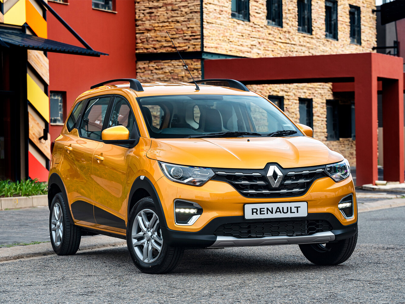 Renault Triber I (2019–2025) · 1.0 MT (72 л.с.)
