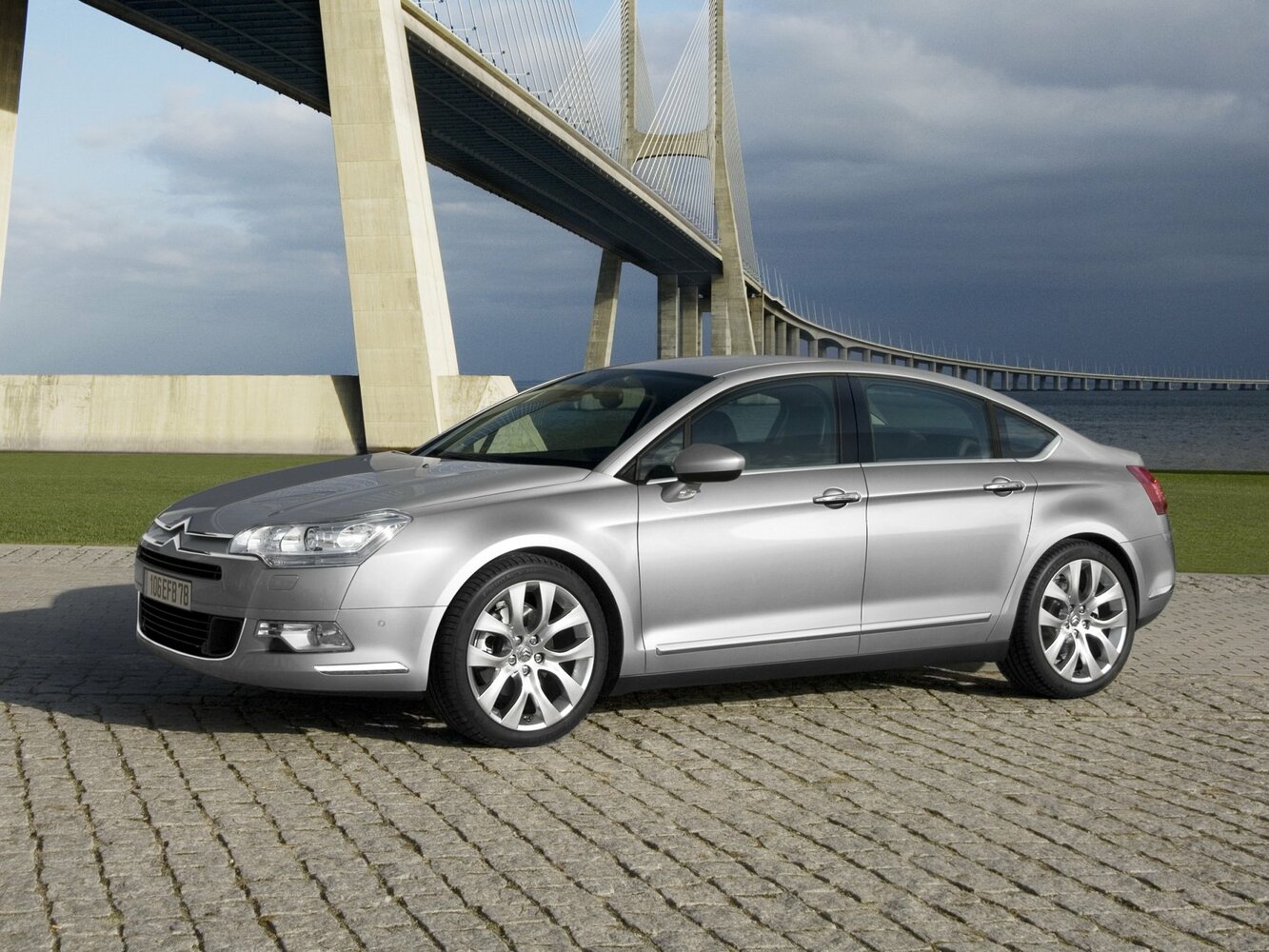 Citroen C5 II (2007–2017) · 2.2d AT (204 л.с.)