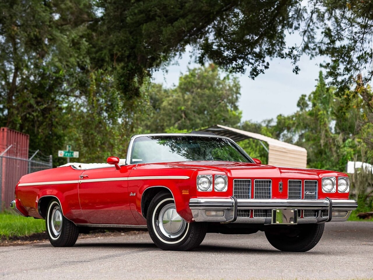 Oldsmobile Delta 88 VII (1971–1976) · Convertible 7.5 AT (250 л.с.)