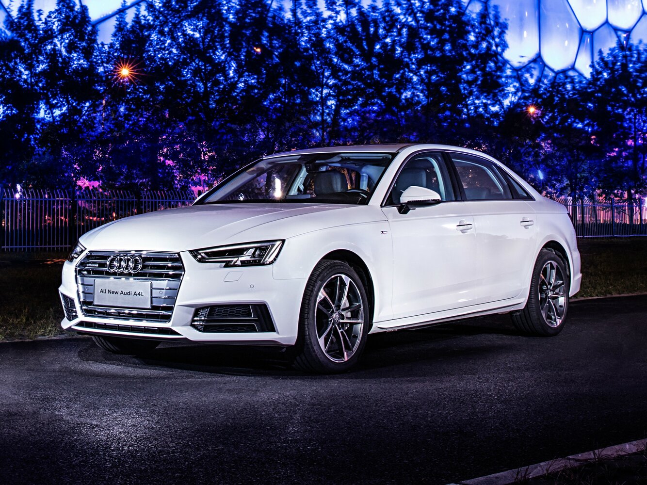 Audi A4 V (B9) (2015–2020) · 30 TFSI Long 1.4 AMT (150 л.с.)