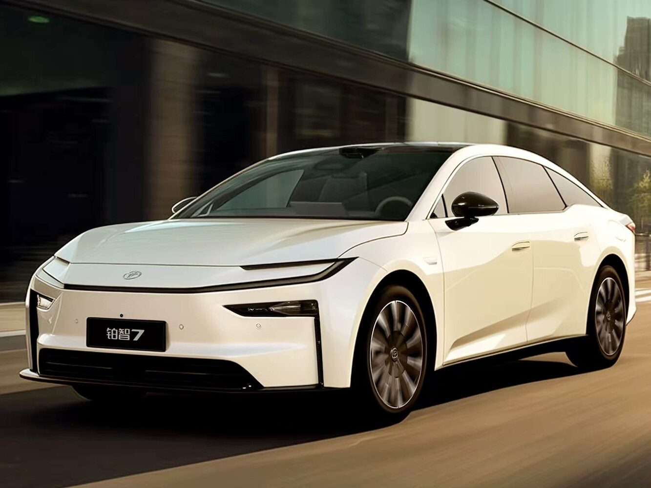 Toyota bZ7 (2026–2026) · 71.35 kWh Electro AT (207.0 кВт)
