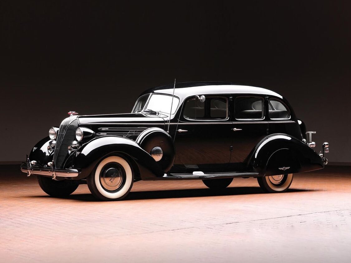 Hudson Custom Eight (1937–1939) · 4.2 MT (123 л.с.)