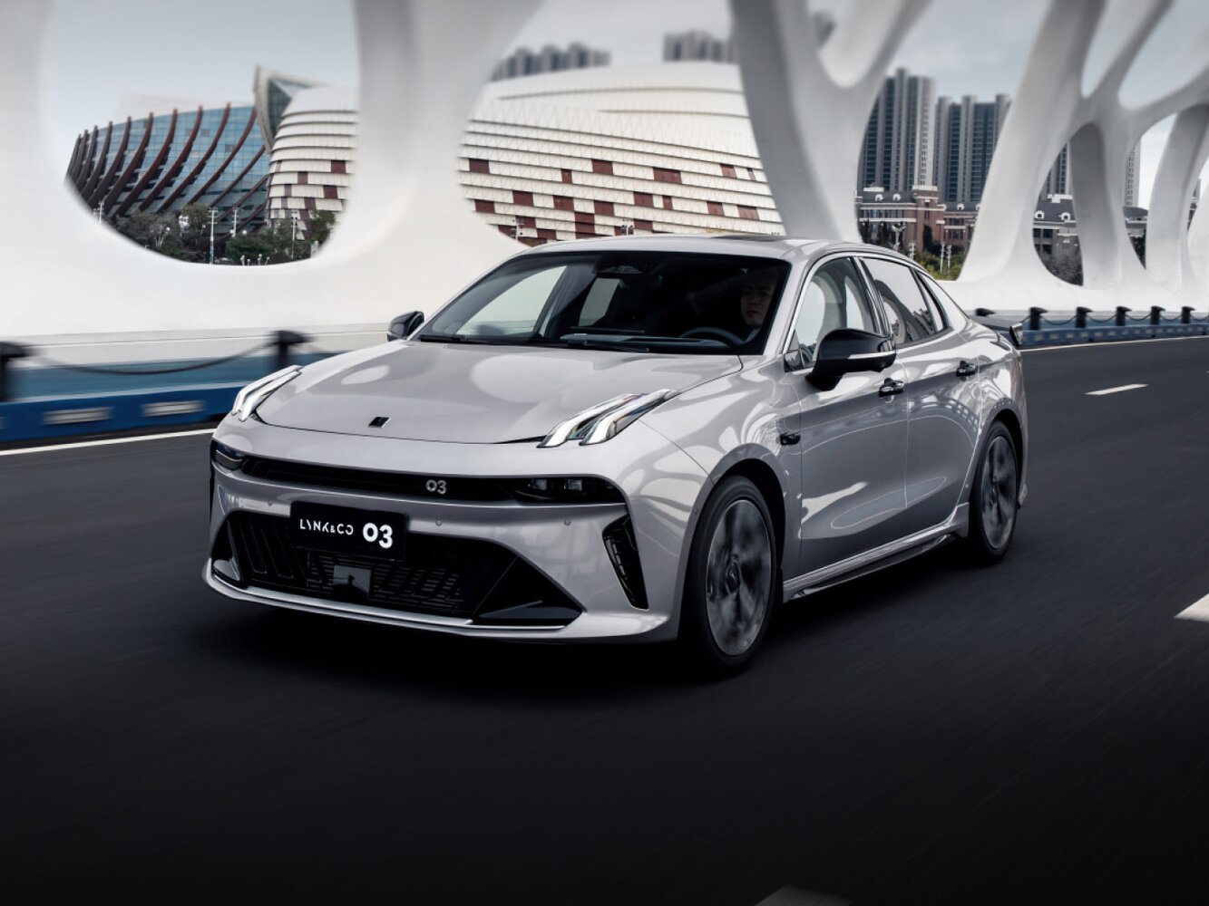 Lynk & Co 03 I Рестайлинг 2 (2025–2026) · 03+ 2.0 AT (350 л.с.) 4WD