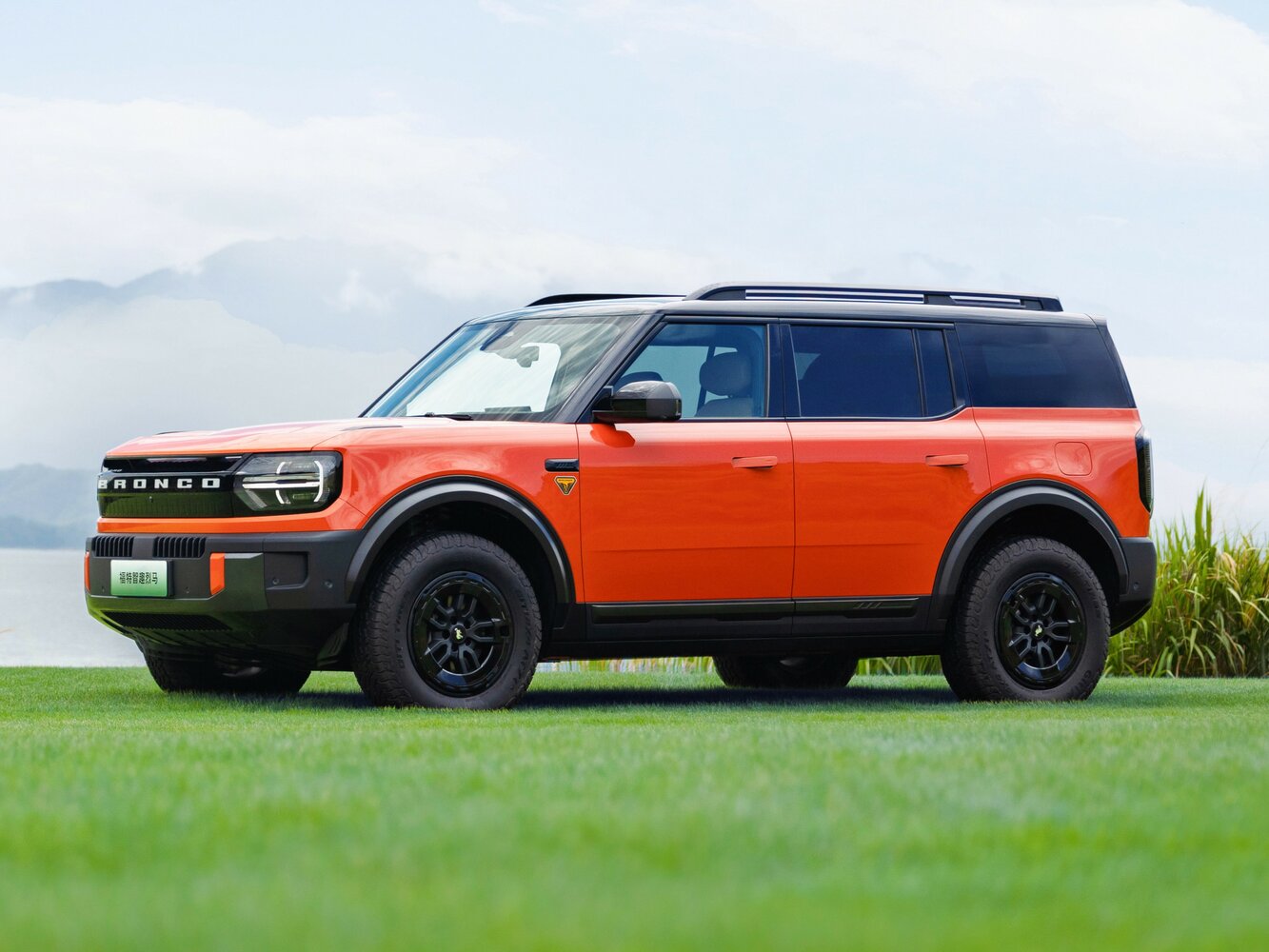 Ford Bronco Basecamp (2025–2026) · Electro AT (332.0 кВт) 4WD