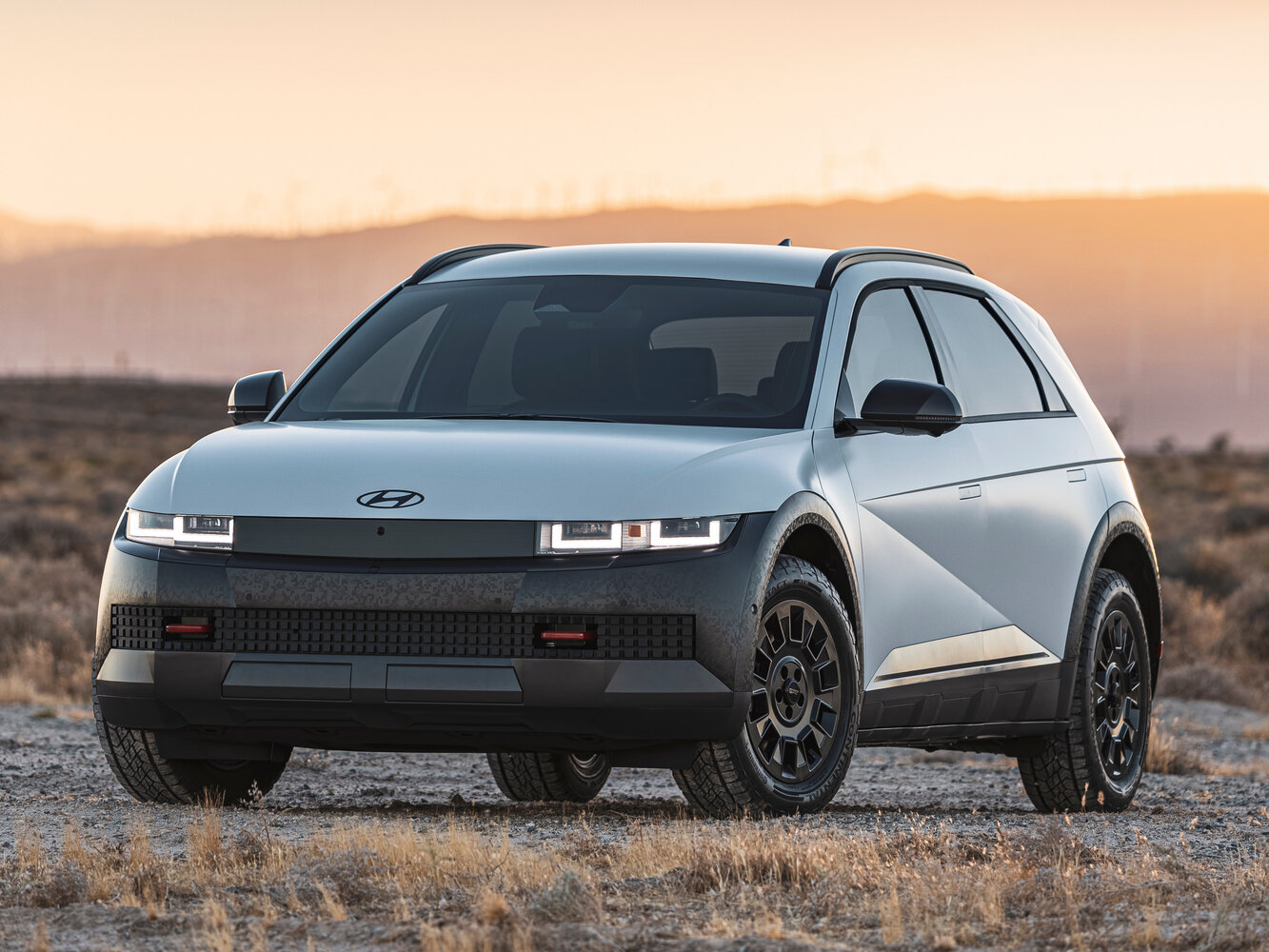 XRT Electro AT (239.0 кВт) 4WD