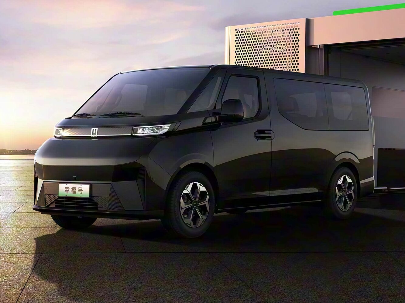 Geely Farizon Happiness (2024–2026) · 66.5 kWh Electro AT (170.0 кВт)