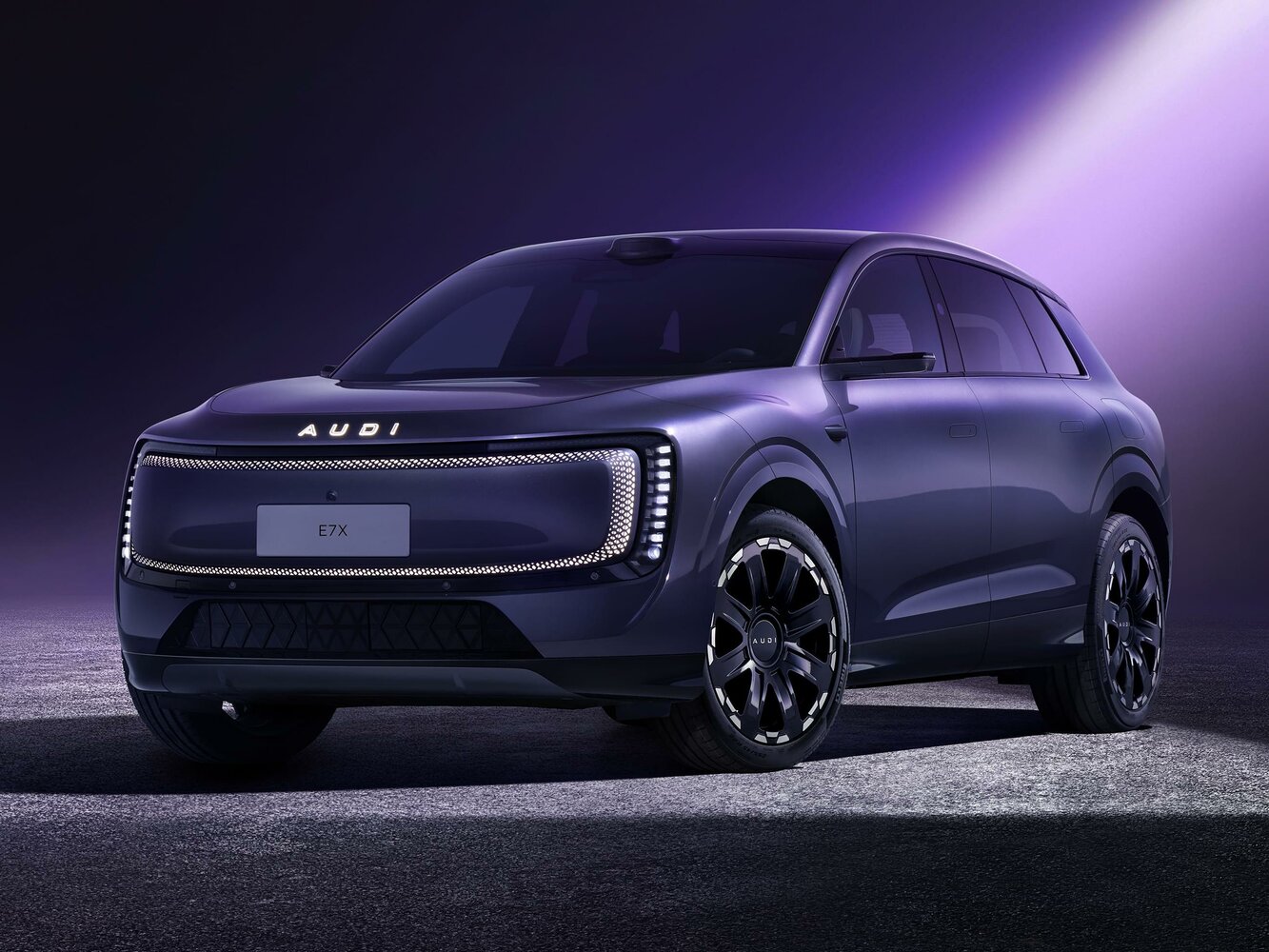 Audi E7X (2026–2026) · Electro AT (300.0 кВт)