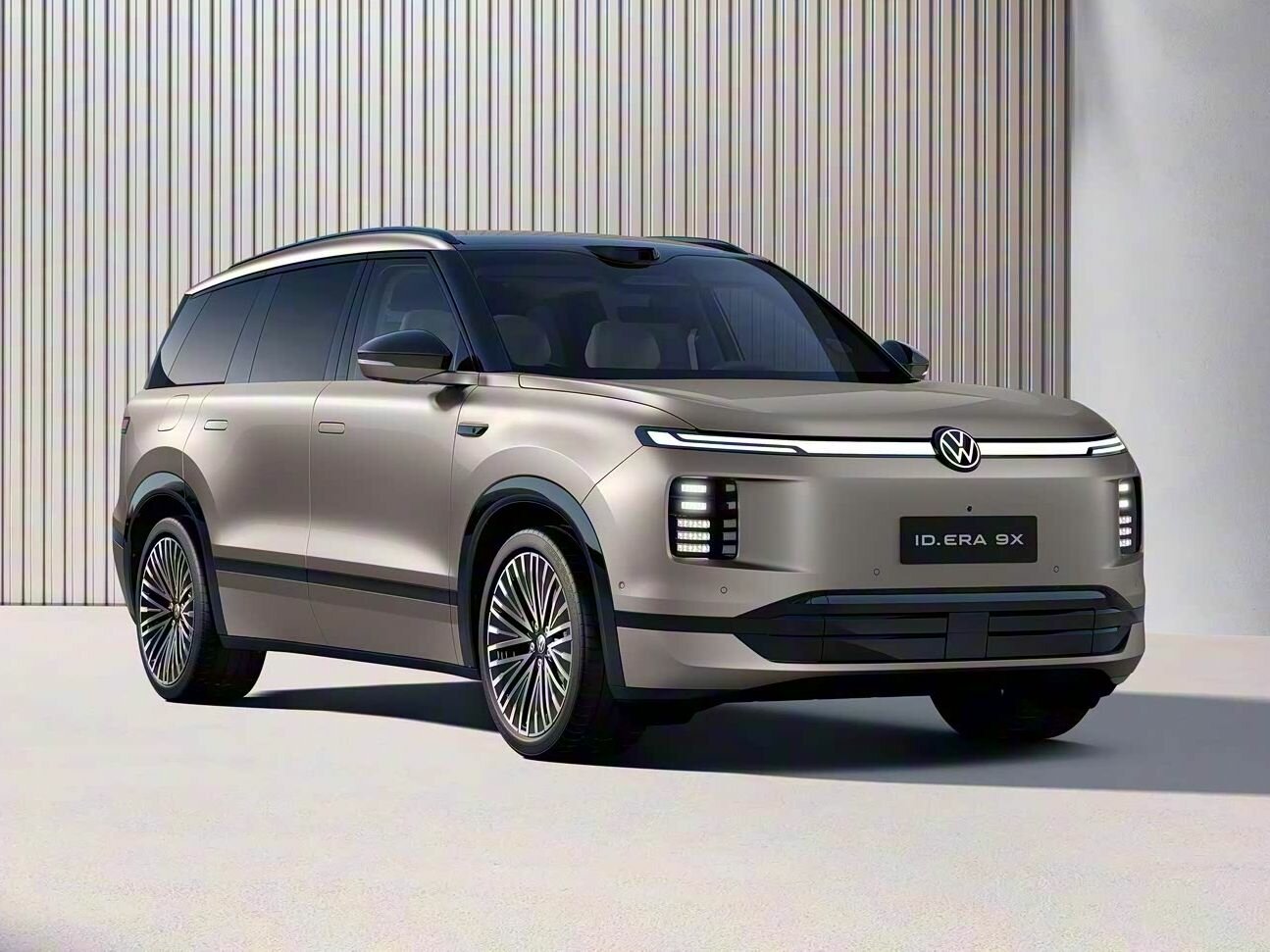 Volkswagen ID.Era 9X (2026–2026) · 51.1 kWh 1.5hyb AT (503 л.с.) 4WD