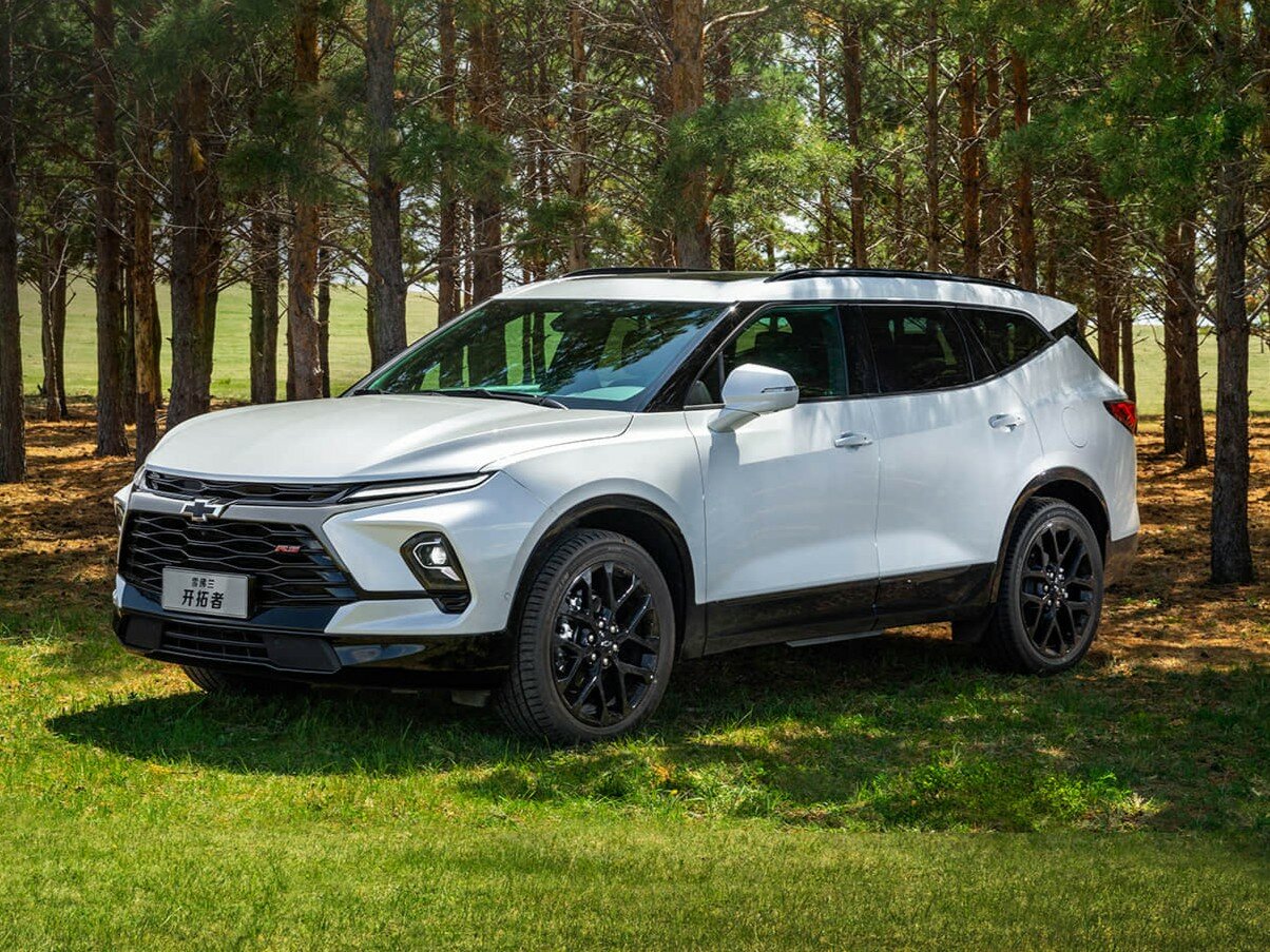 Chevrolet Blazer III (China Market) Рестайлинг (2023–2026) · 2.0 AT (237 л.с.)